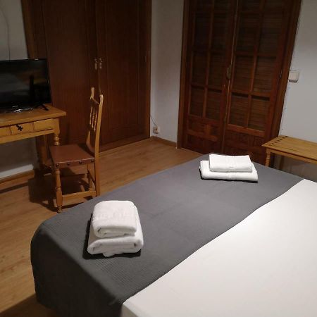 Hostal Becerril Becerril de la Sierra Kültér fotó