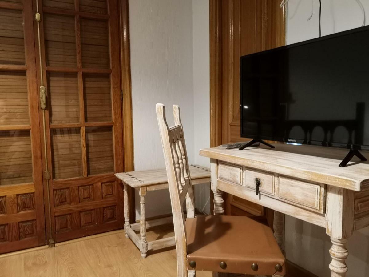 Hostal Becerril Becerril de la Sierra Kültér fotó